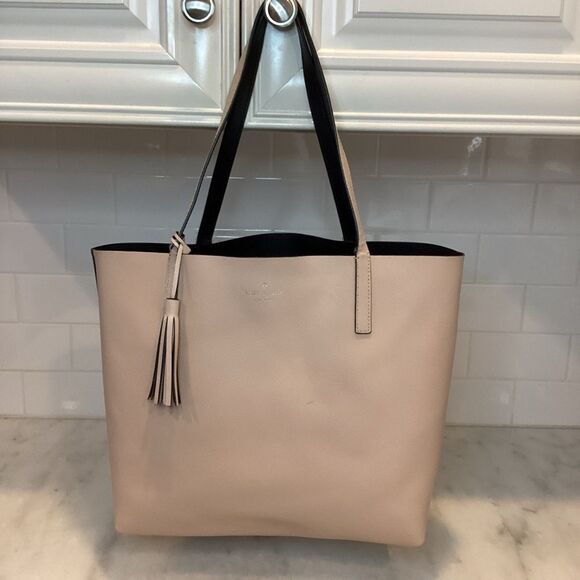 Kate Spade New York Marina Lakeland Drive Reversible Leather Tote Bag - Picture 2 of 15
